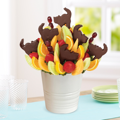 Black Cat Bouquet | Edible Arrangements®