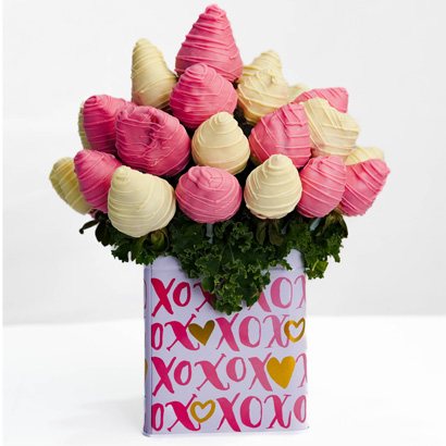 XOXO Pink Bouquet | Edible Arrangements®